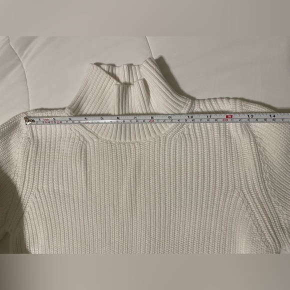 French Connection - White Ribbed Sweater Small - Picture 5 of 5